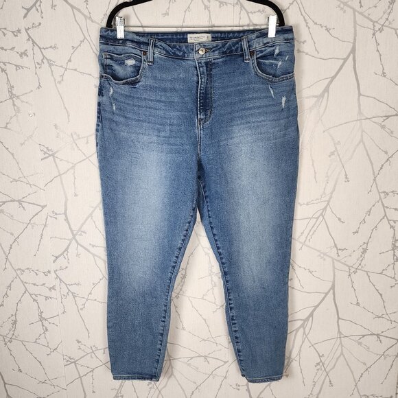 Abercrombie & Fitch Curve Love High Rise Super Skinny Ankle Jeans - Picture 1 of 8